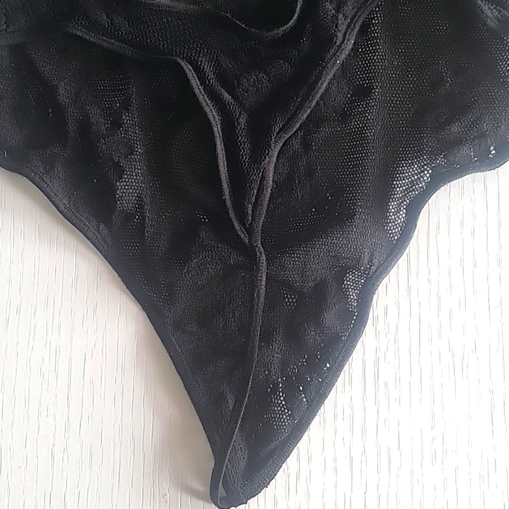 Lace Bodysuit - Picture 3 of 4